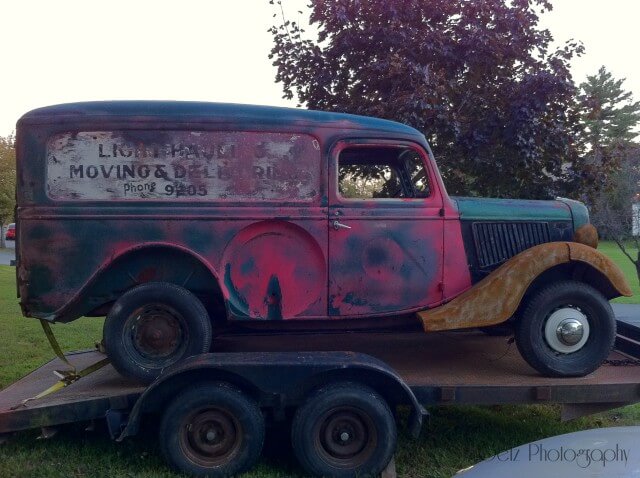 Old Truck — photograph 8