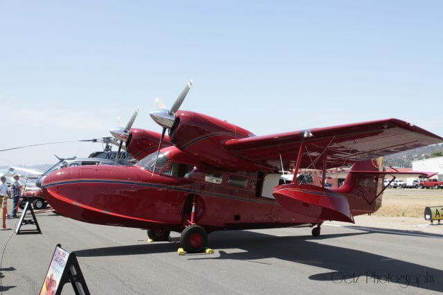 Airplane — photograph 7