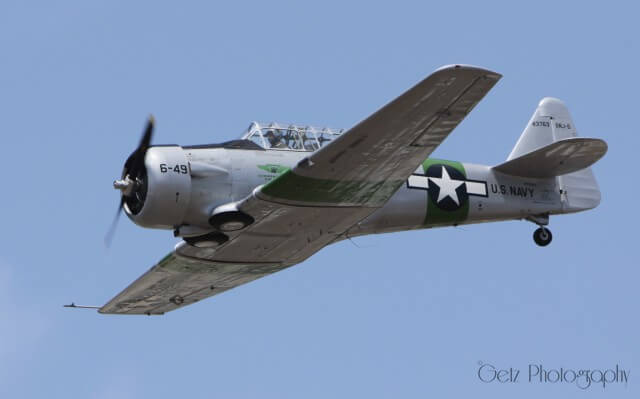 Airplane — photograph 18